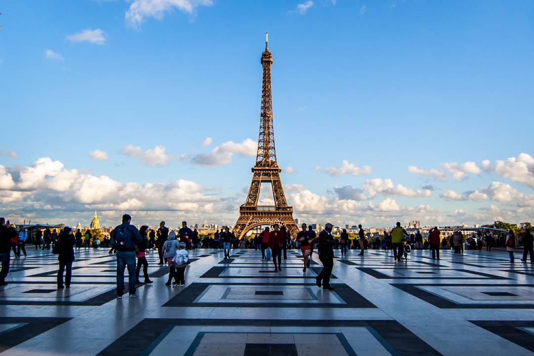 Day Trip to Paris with a 3-course Lunch