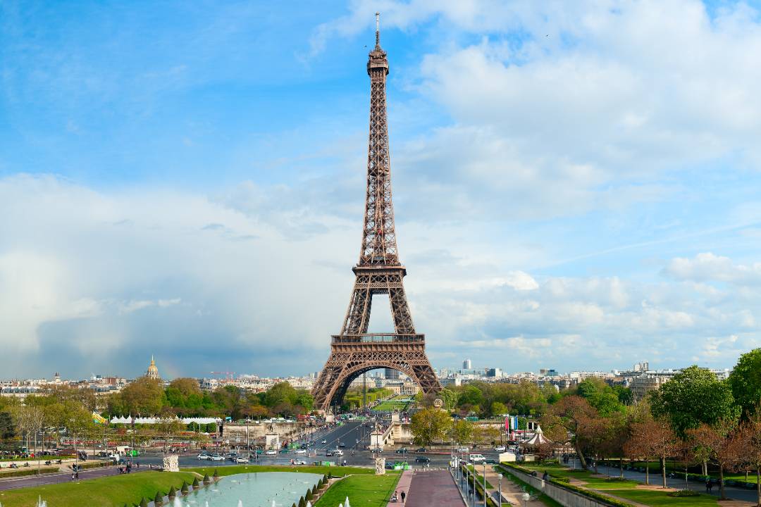 Day Trip to Paris with a 3-course Lunch