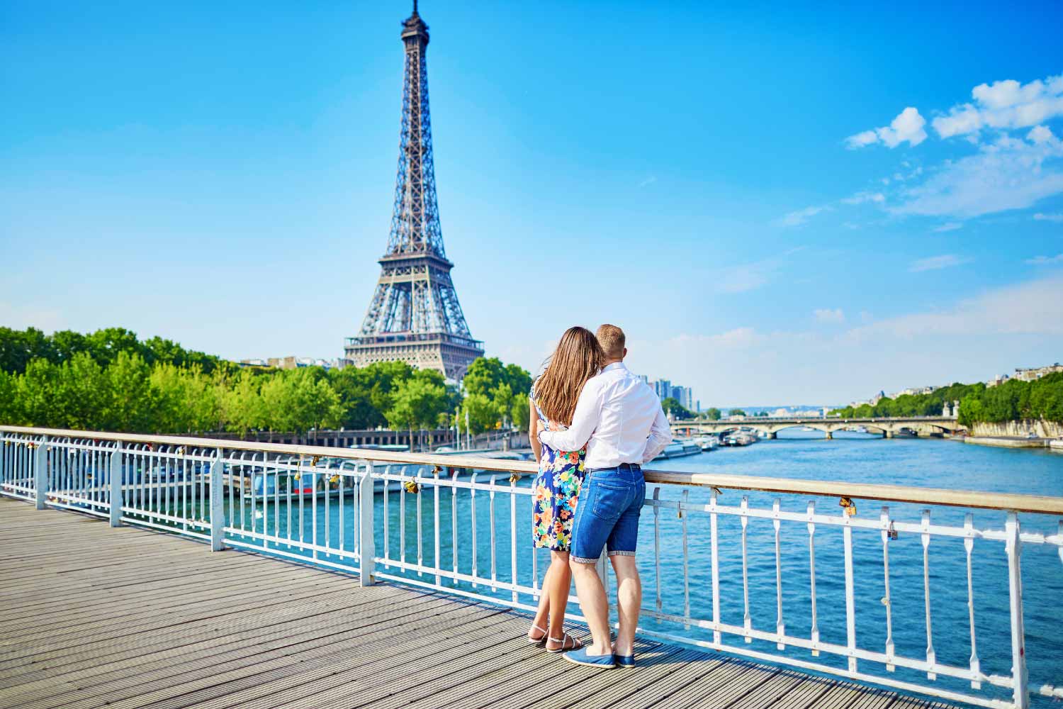 Simply Paris, Escorted Day Trip - including Eiffel Tower, Notre Dame & Louvre Museum