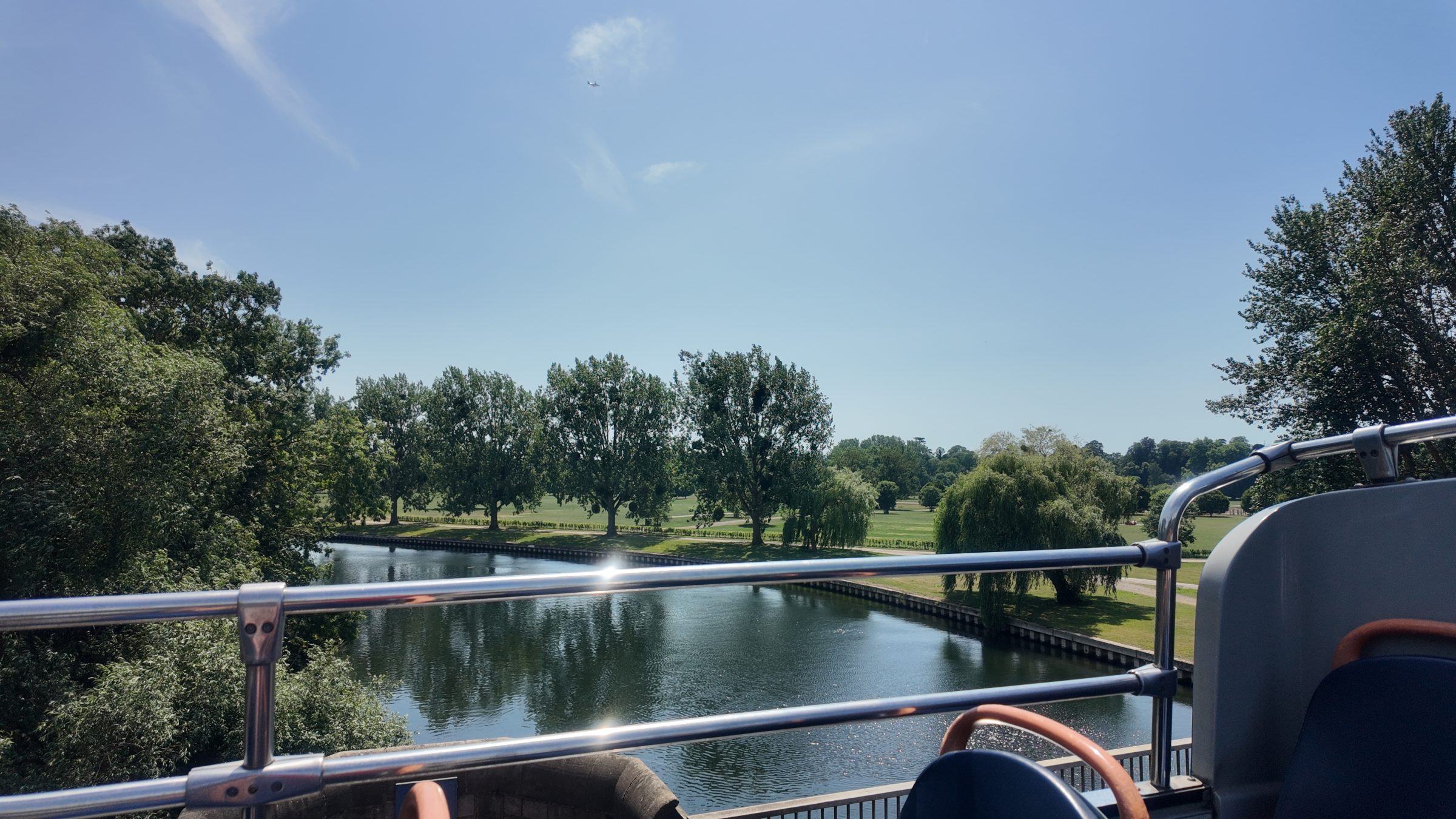 Hop-on Hop-off Open Top Tour of Windsor – 24 hours
