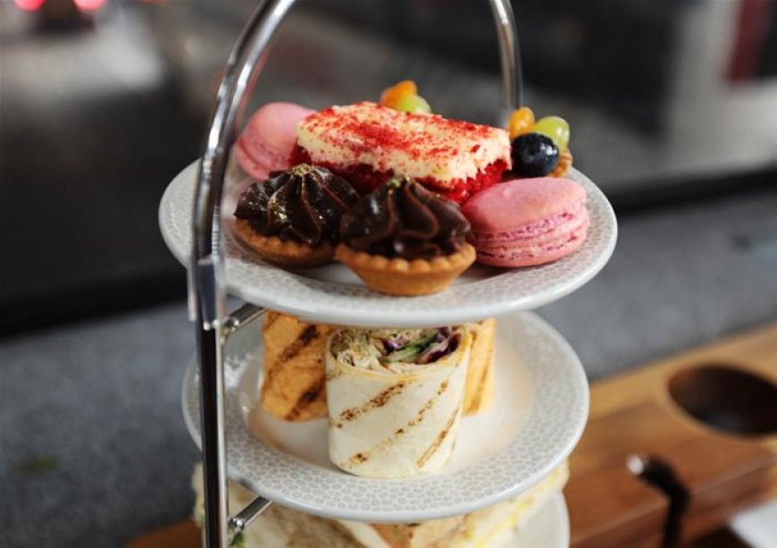 Afternoon Tea Bus with Panoramic Tour of London