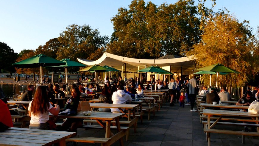 Take a walk in Hyde Park