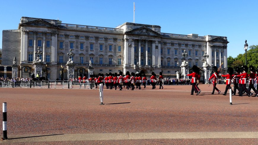 Experience the Changing of the Guard
