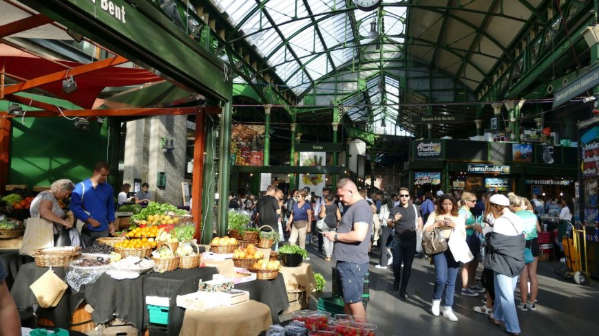 Browse  the food stalls in Borough Market
