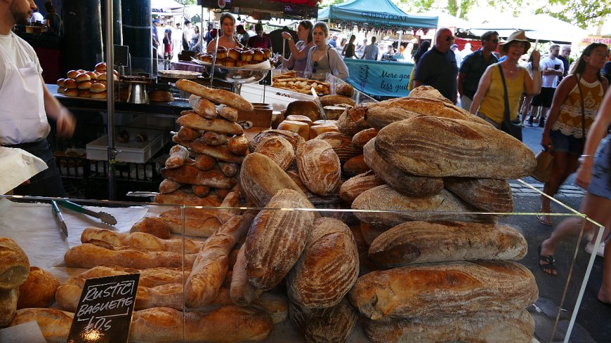 Browse  the food stalls in Borough Market