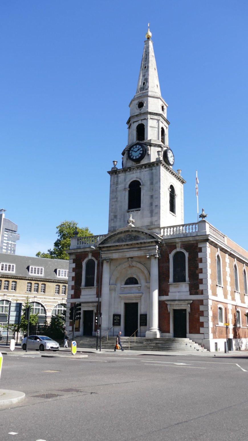 Browse  the food stalls in Borough Market